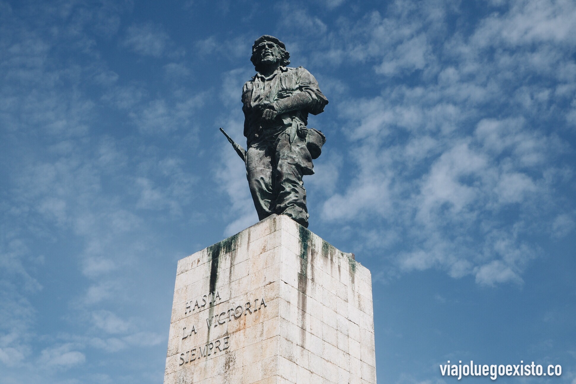  Estatua del Che con el mítico mensaje 