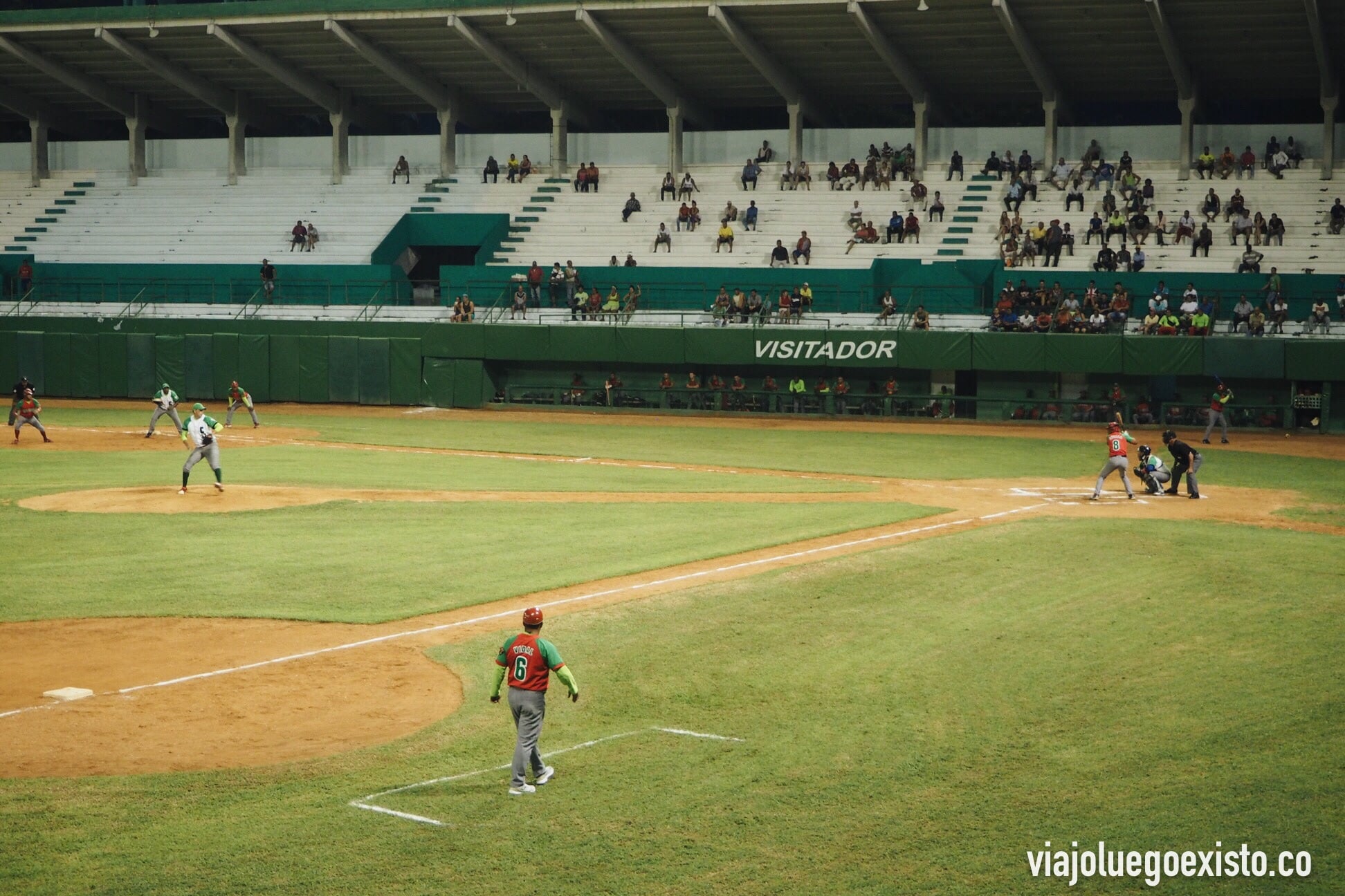  Partido de béisbol de la liga nacional, nos lo pasamos genial apoyando a Los Elefantes. 