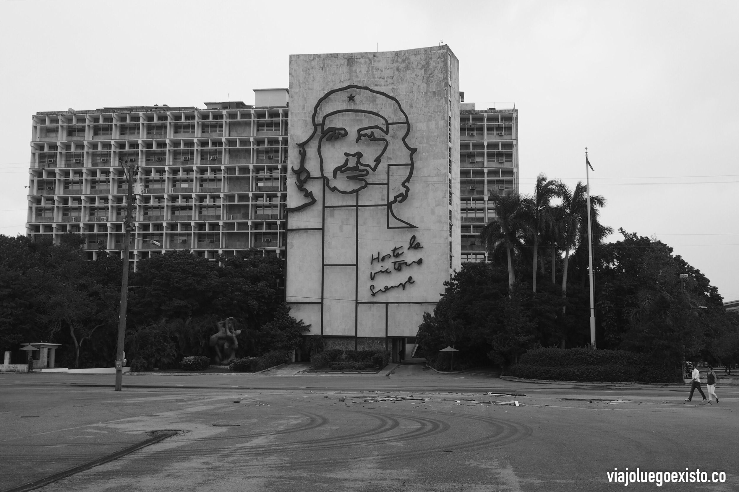  Plaza de la Revolución con la mítica frase del Che.&nbsp; 